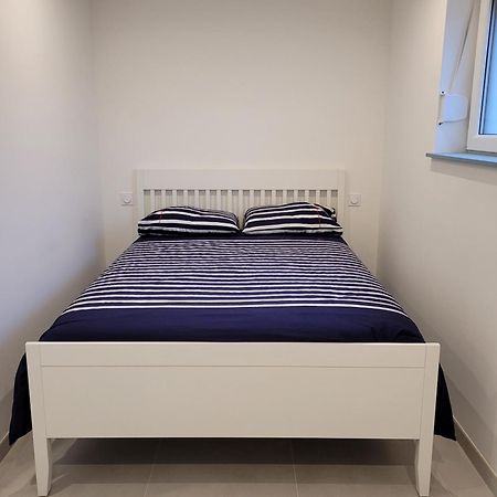 Il Vialetto, Appartement Capri, Spacieux, Tout Confort, Au Calme Jeumont エクステリア 写真