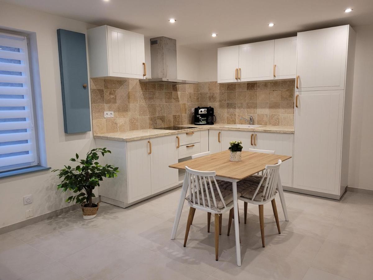 Il Vialetto, Appartement Capri, Spacieux, Tout Confort, Au Calme Jeumont エクステリア 写真