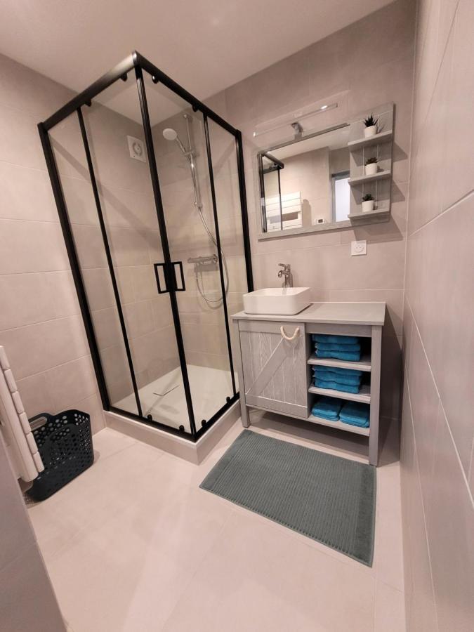 Il Vialetto, Appartement Capri, Spacieux, Tout Confort, Au Calme Jeumont エクステリア 写真