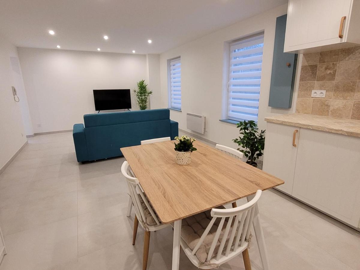 Il Vialetto, Appartement Capri, Spacieux, Tout Confort, Au Calme Jeumont エクステリア 写真